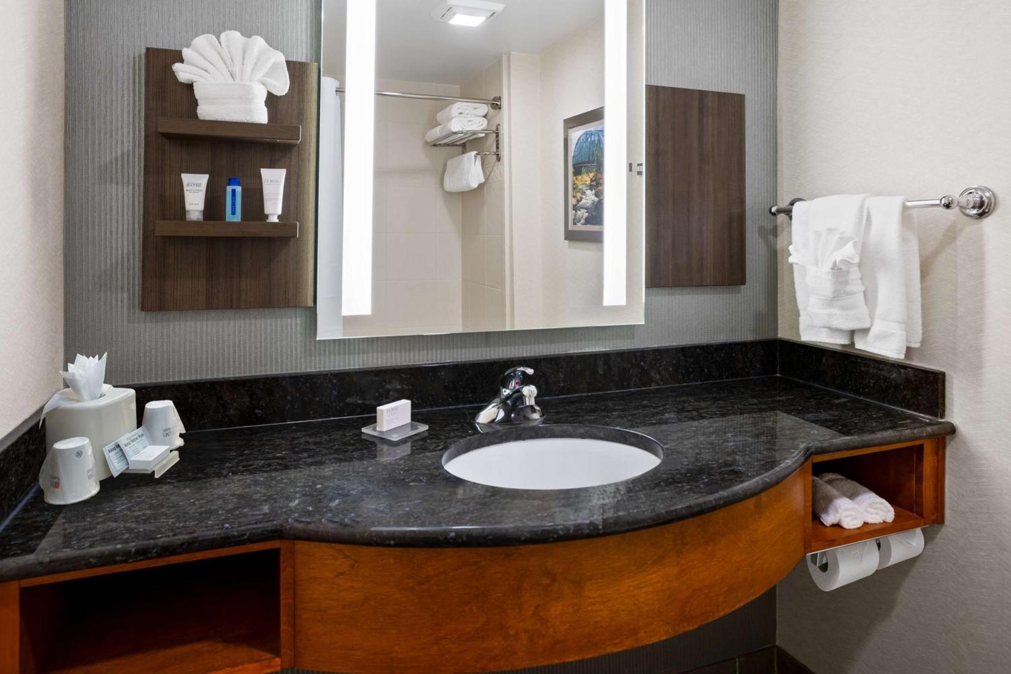 Hilton Garden Inn Milford Zewnętrze zdjęcie