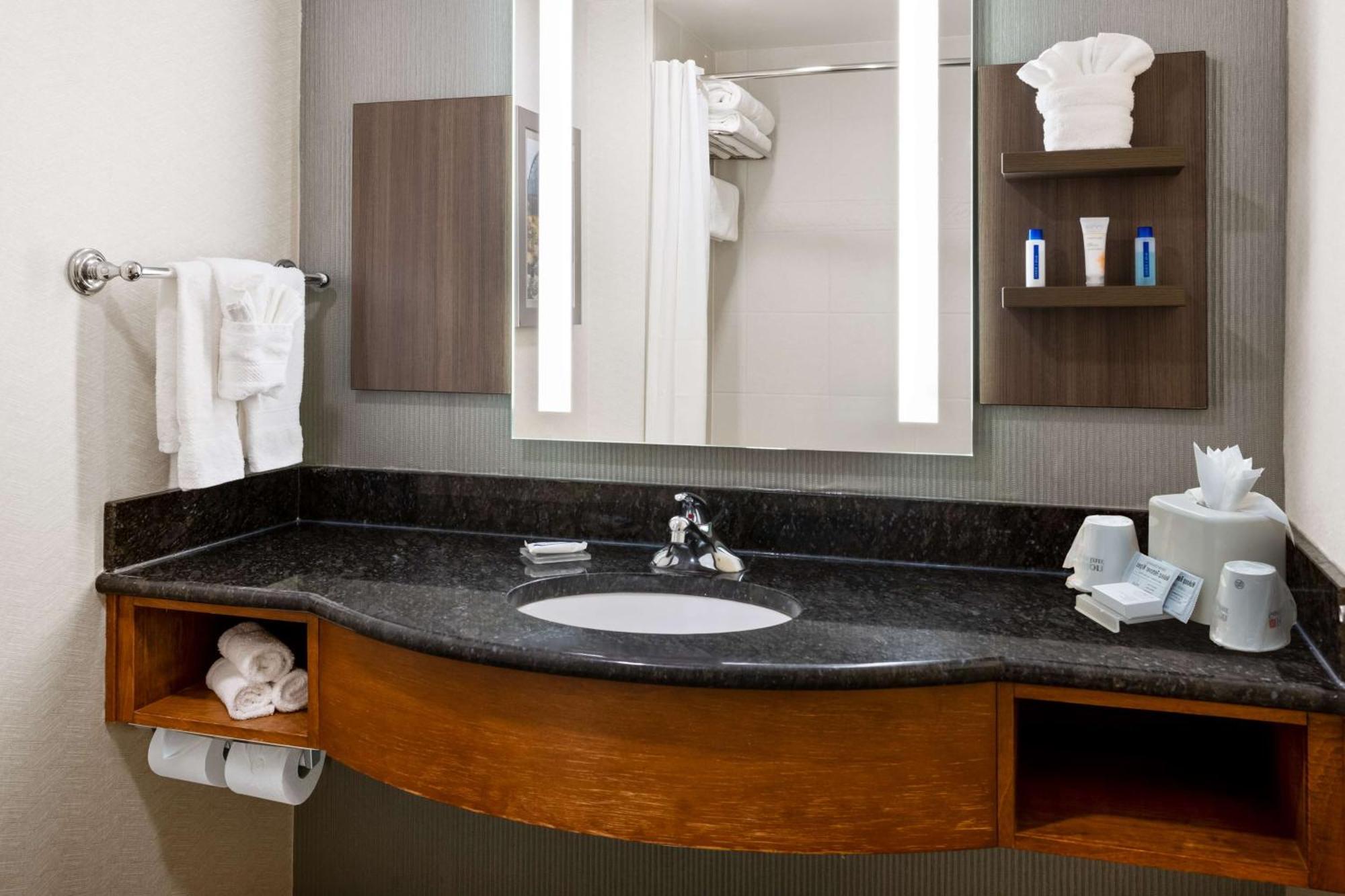 Hilton Garden Inn Milford Zewnętrze zdjęcie